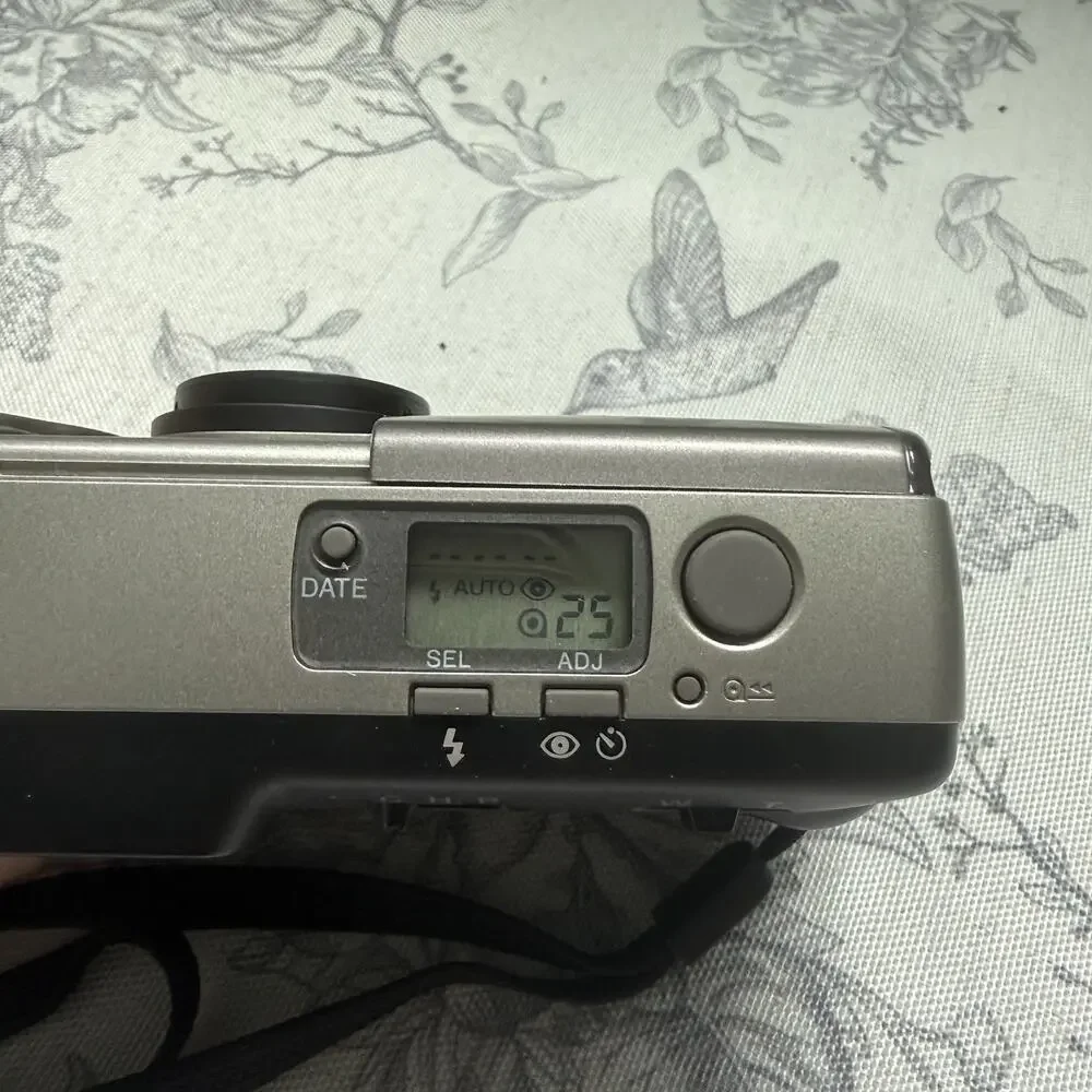 Vtg Minolta Vectis 20 APS Point & Shoot Film Camera Silver Tested Works